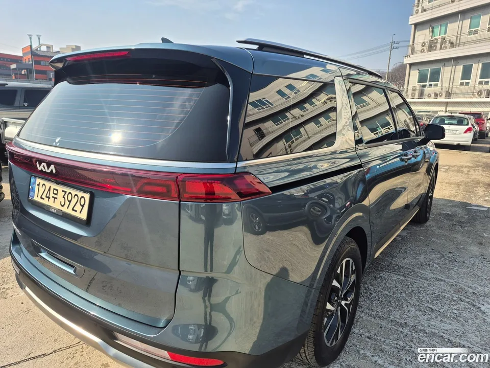 Kia Carnival 9 2022 — миниатюра 2