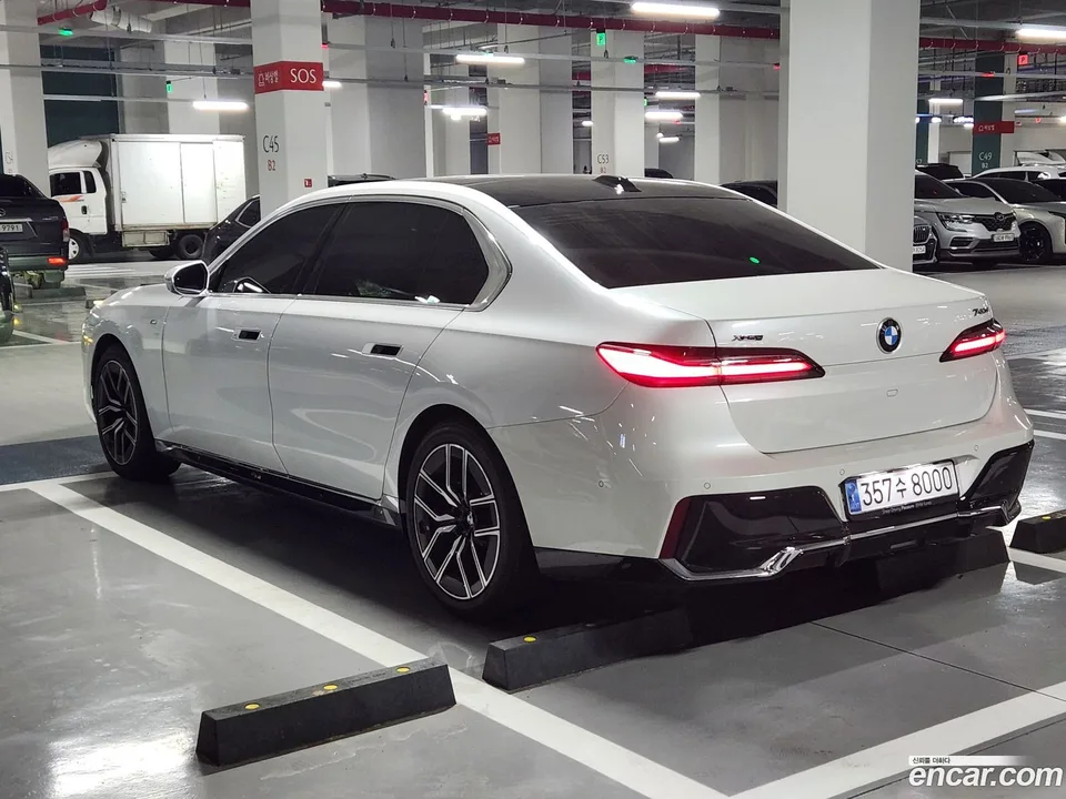 BMW 7 Series 740d xDrive M 2025 — миниатюра 2