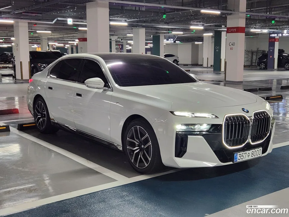 BMW 7 Series 740d xDrive M 2025 — миниатюра 5