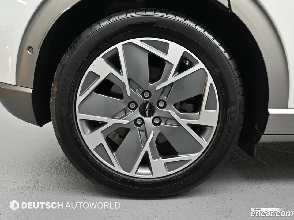 Genesis GV60 2022 — миниатюра 5