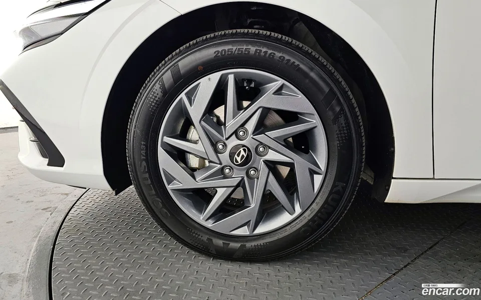 Hyundai Avante CN7 1.6 2024 — миниатюра 5