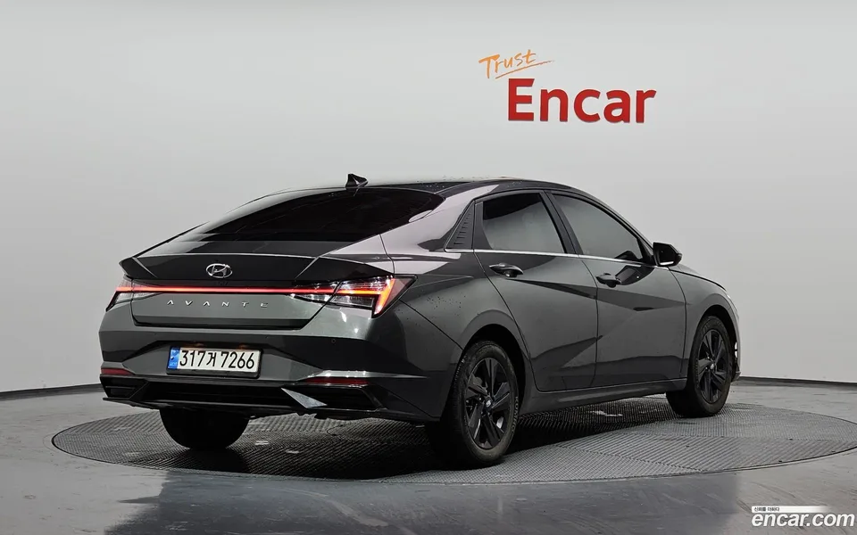 Hyundai Avante 1.6 2022 — миниатюра 2