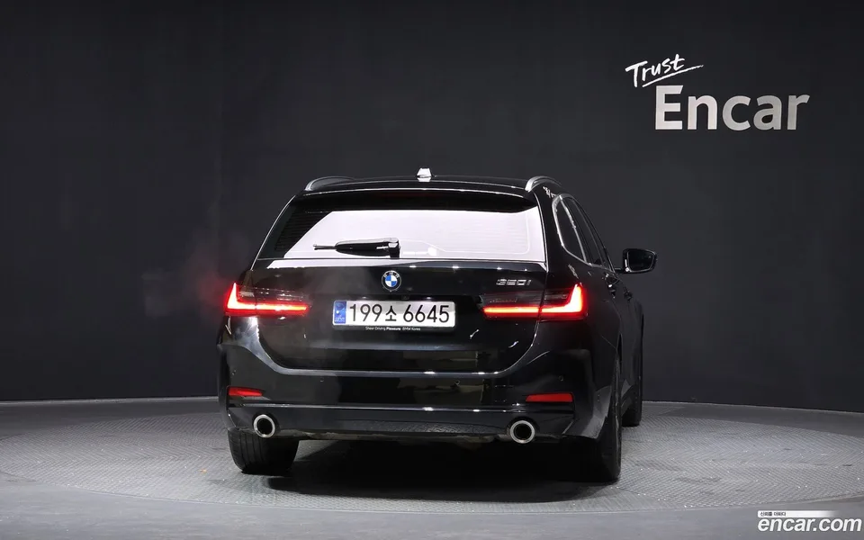 BMW 3 Series 320i 2023 — миниатюра 4