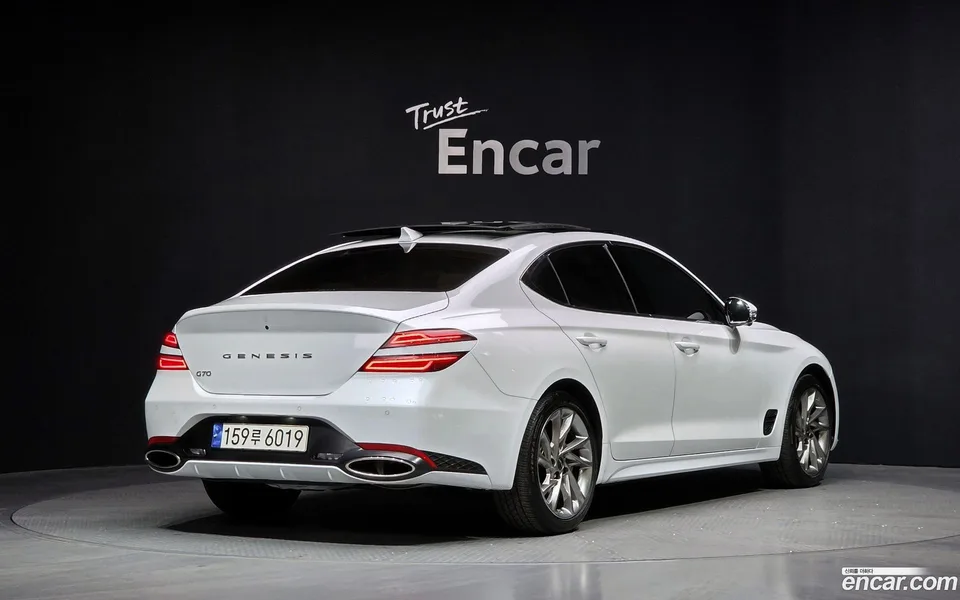 Genesis G70 2.5T 2WD 2024 — миниатюра 2
