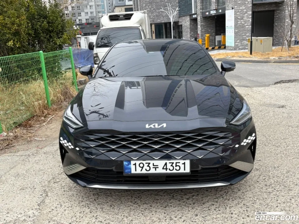 Kia K8 Hybrid 2023 — фото 1, купить с доставкой в Москву