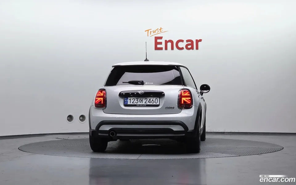 MINI Cooper 2022 — миниатюра 4
