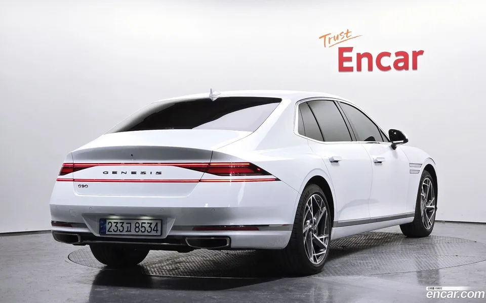 Genesis G90 3.5 2WD 2022 — миниатюра 2