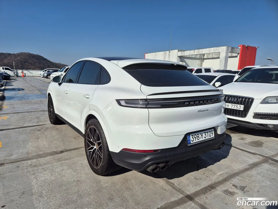 Porsche Cayenne 3.0 2024 — миниатюра 5