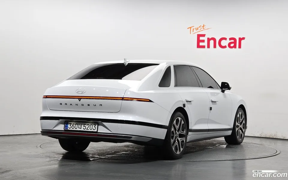 Hyundai Grandeur 2.5 2WD 2024 — миниатюра 2