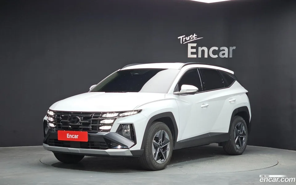 Hyundai Tucson NX4 1.6 2WD 2025 — фото 1, купить с доставкой в Москву