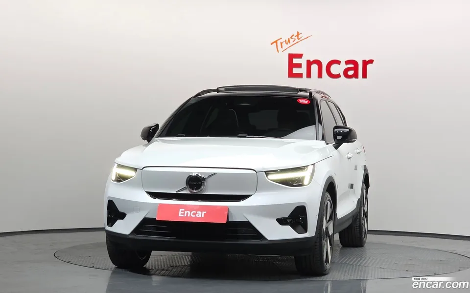 Volvo XC40 Recharge 2022 — миниатюра 3