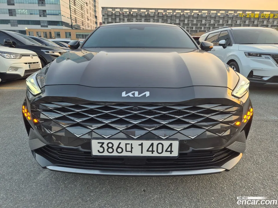 Kia K8 Hybrid 2023 — фото 1, купить с доставкой в Москву