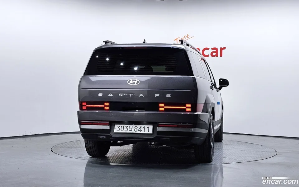 Hyundai Santa Fe HEV 1.6 2WD 2024 — миниатюра 4