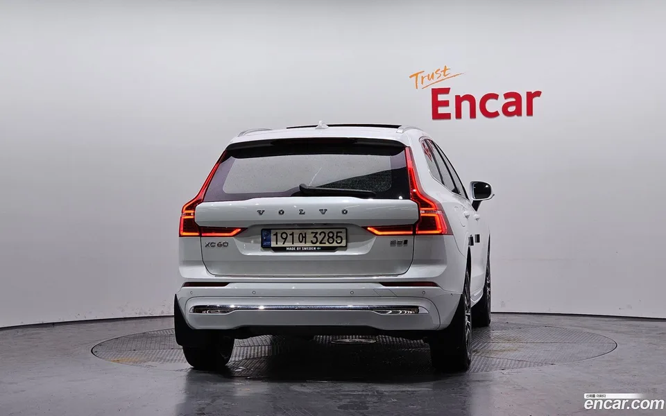 Volvo XC60 B5 2022 — миниатюра 4