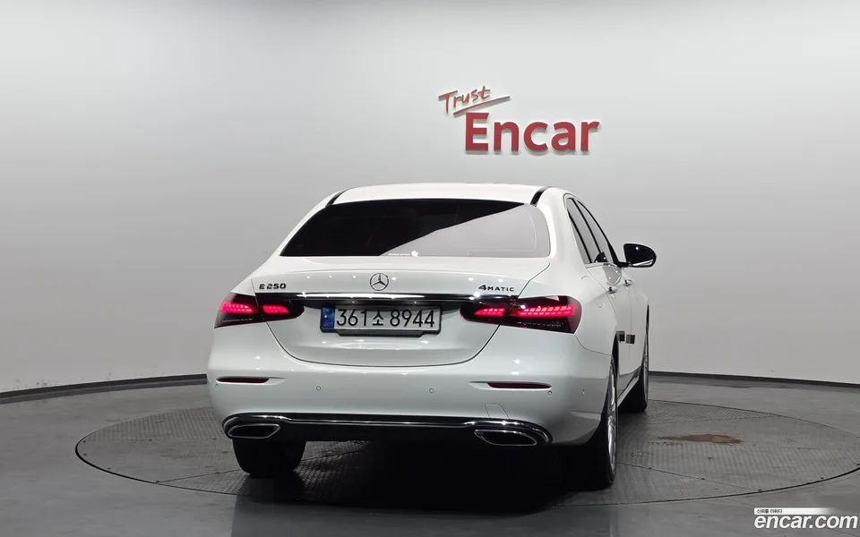 Mercedes-Benz E-Class E250 2022 — миниатюра 4