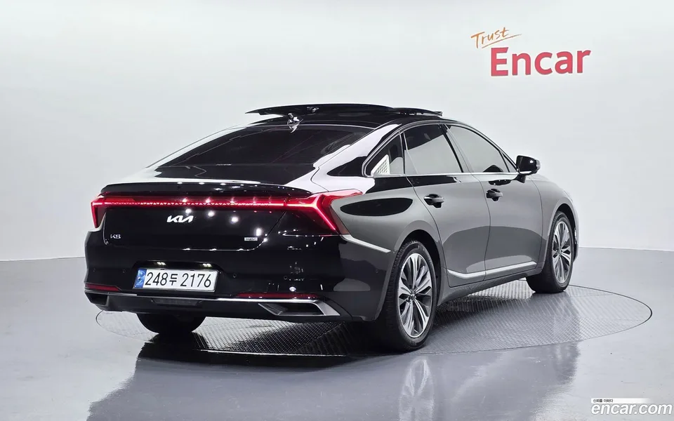 Kia K8 Hybrid 2022 — миниатюра 2