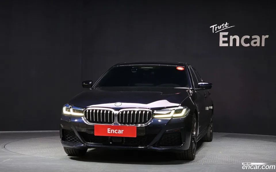 BMW 5 Series 530e M 2022 — миниатюра 3