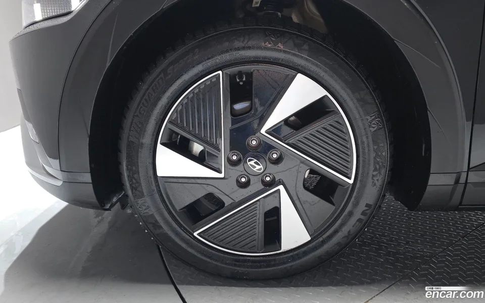 Hyundai Ioniq 5 AWD 2024 — миниатюра 5