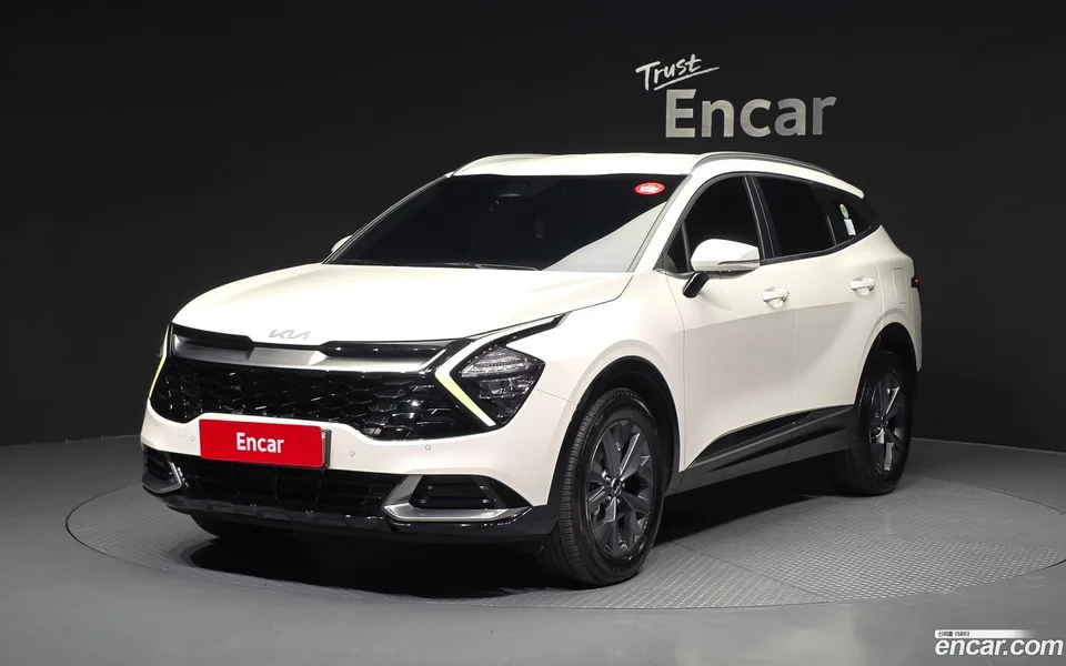 Kia Sportage 1.6 2WD 2022 — фото 1, купить с доставкой в Москву