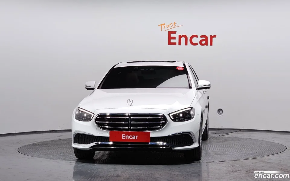 Mercedes-Benz E-Class E250 2023 — миниатюра 3
