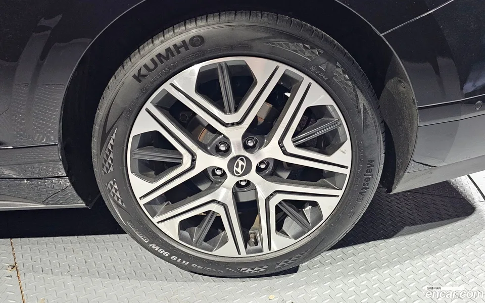 Hyundai Grandeur 2.5 2WD 2023 — миниатюра 5
