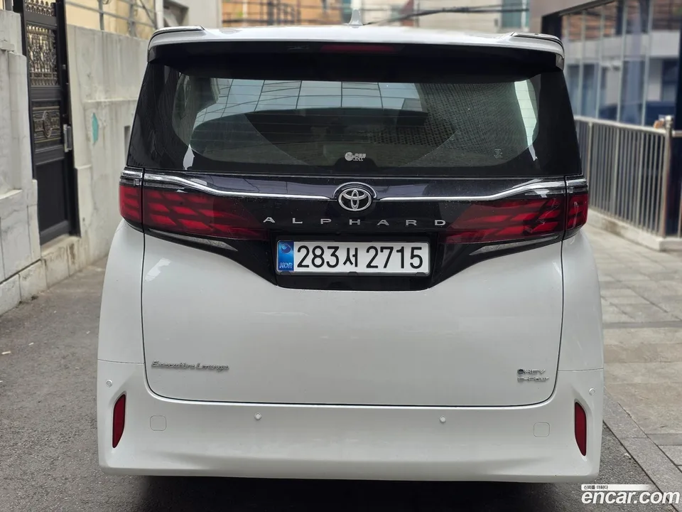 Toyota Alphard 2.5 HEV AWD 2025 — миниатюра 5
