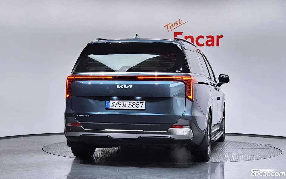Kia Carnival 9 2023 — миниатюра 4