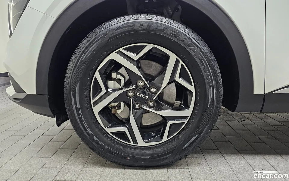 Kia Sportage 1.6 2WD 2022 — миниатюра 5