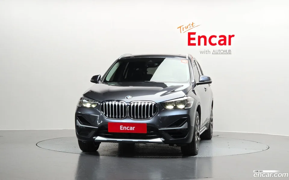BMW X1 xDrive 20i xLine 2022 — миниатюра 3