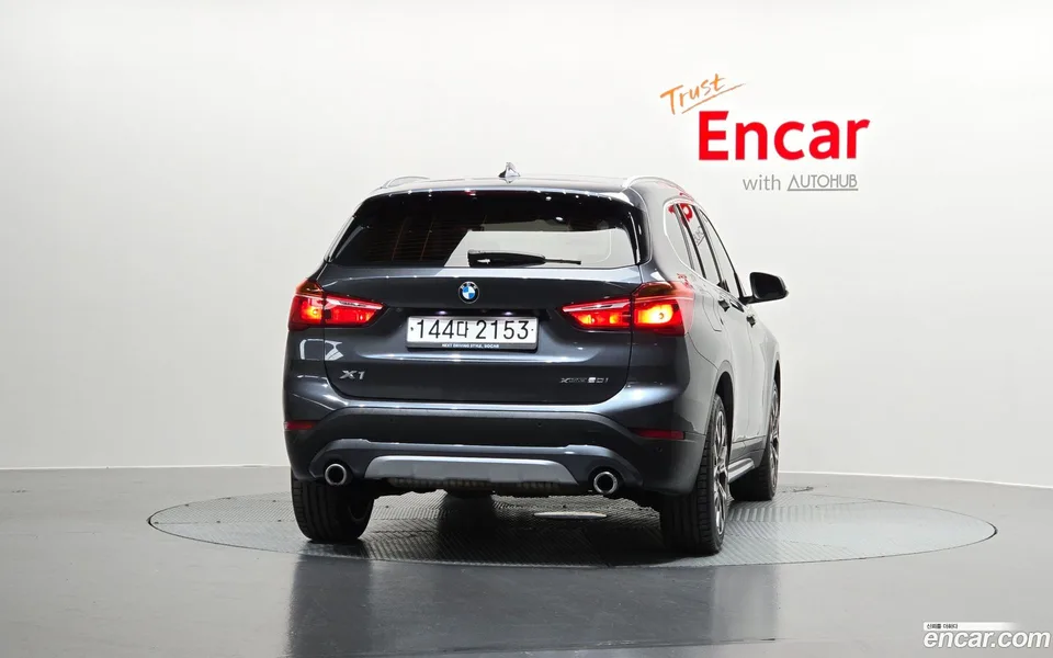 BMW X1 xDrive 20i xLine 2022 — миниатюра 4