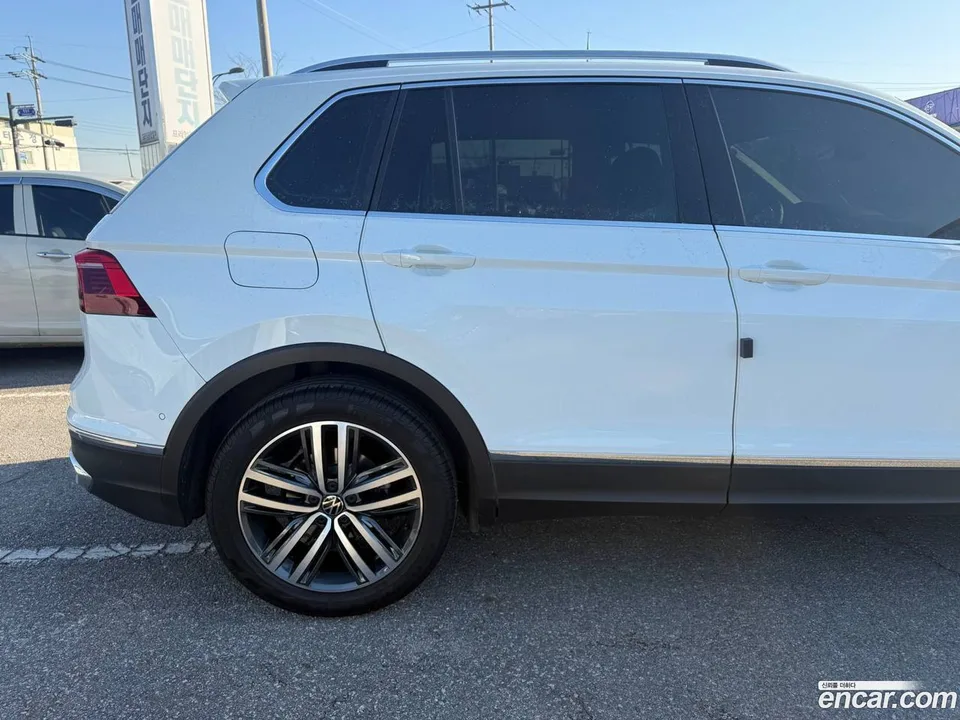 Volkswagen Tiguan 2.0 TDI 2022 — миниатюра 5