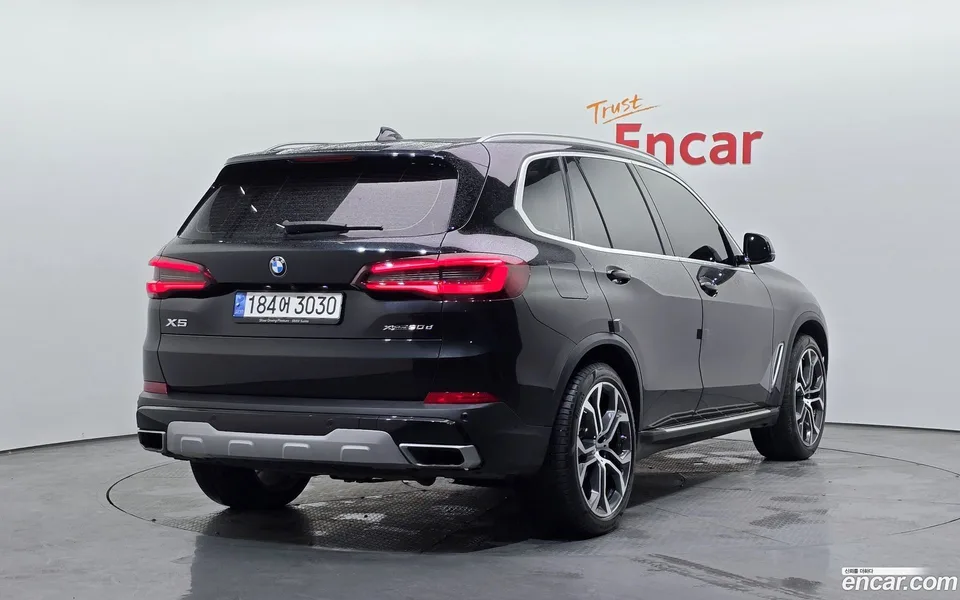BMW X5 xDrive 30d xLine 2022 — миниатюра 2