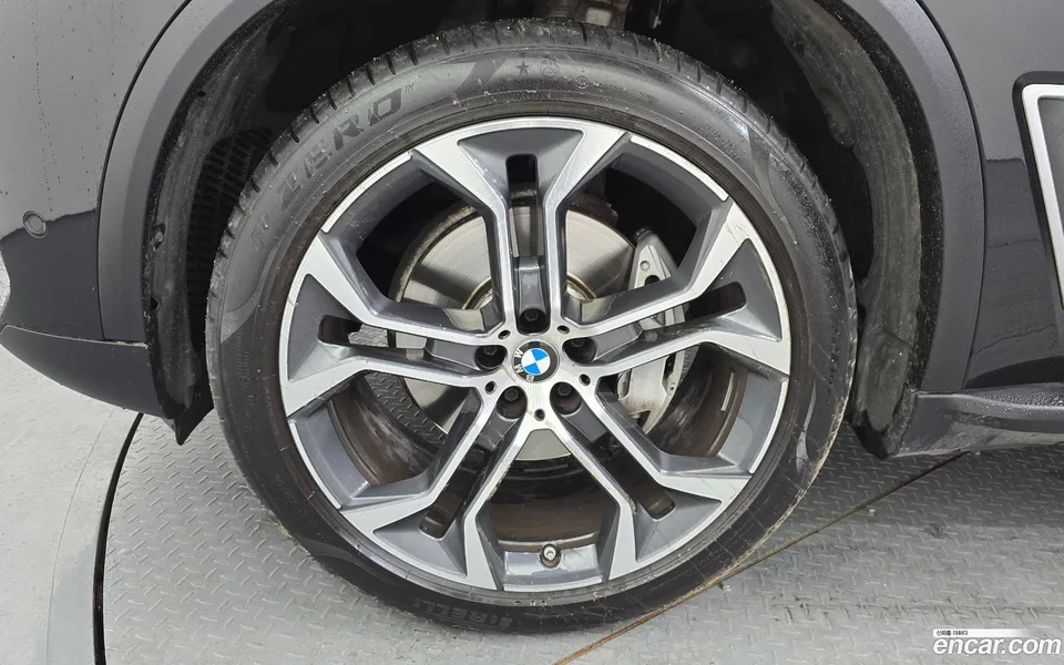 BMW X5 xDrive 30d xLine 2022 — миниатюра 5