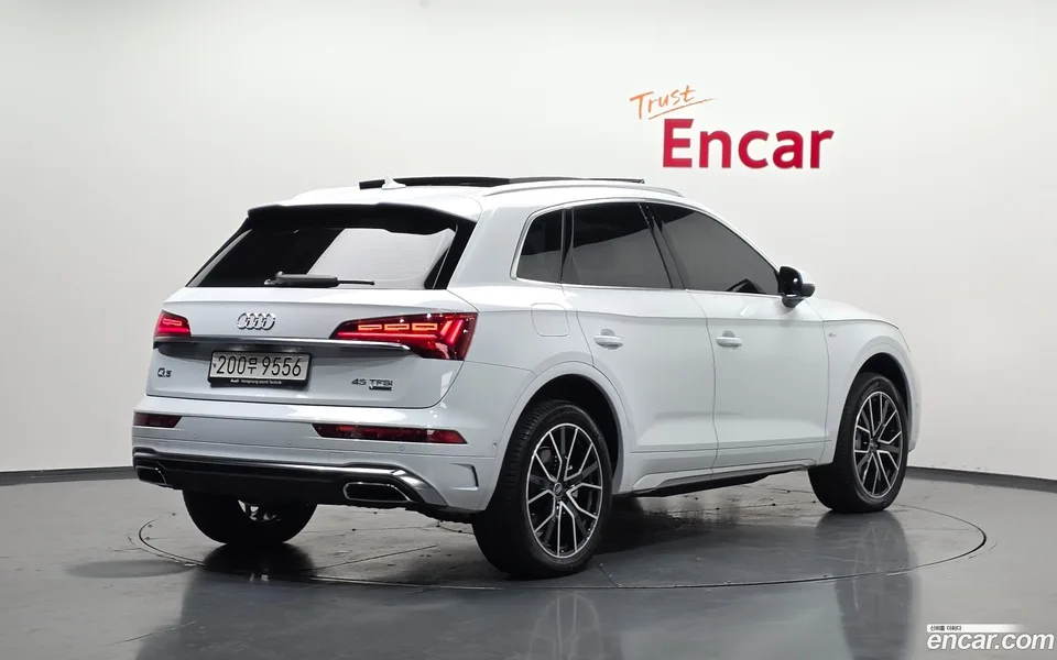 Audi Q5 45 TFSI 2024 — миниатюра 2
