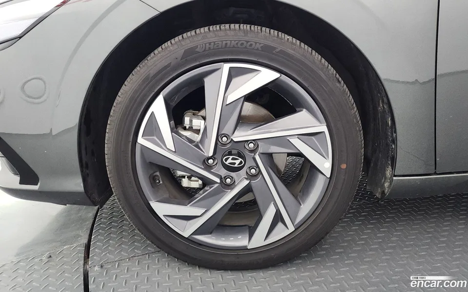 Hyundai Avante CN7 Hybrid 2025 — миниатюра 5
