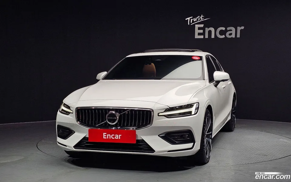 Volvo S60 B5 2024 — миниатюра 3