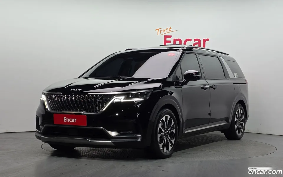 Kia Carnival 7 2022 — фото 1, купить с доставкой в Москву