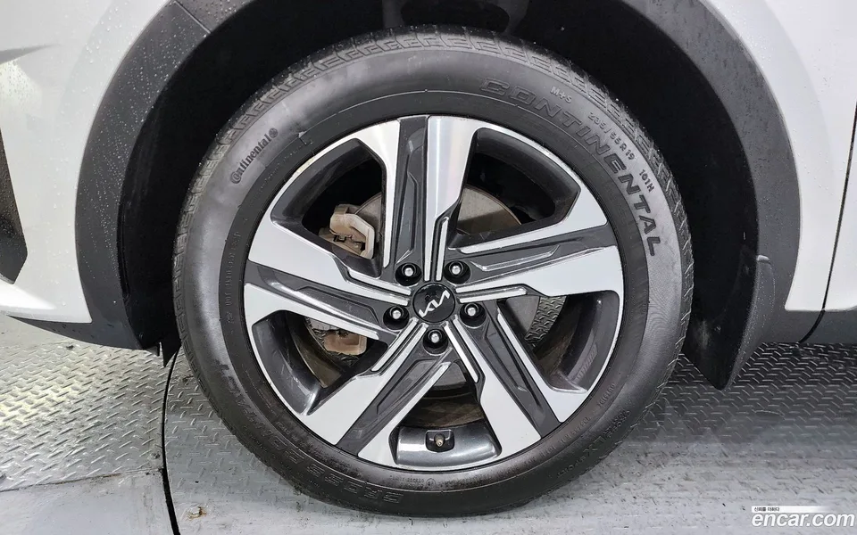Kia Sorento HEV 1.6 2WD 2022 — миниатюра 5