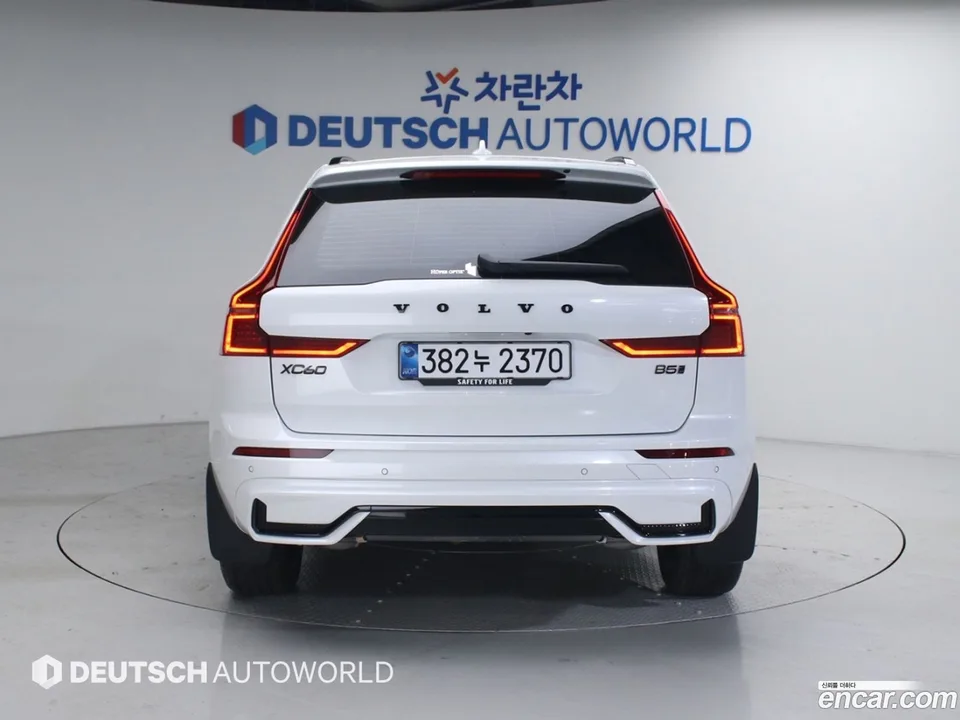 Volvo XC60 B5 2025 — миниатюра 5