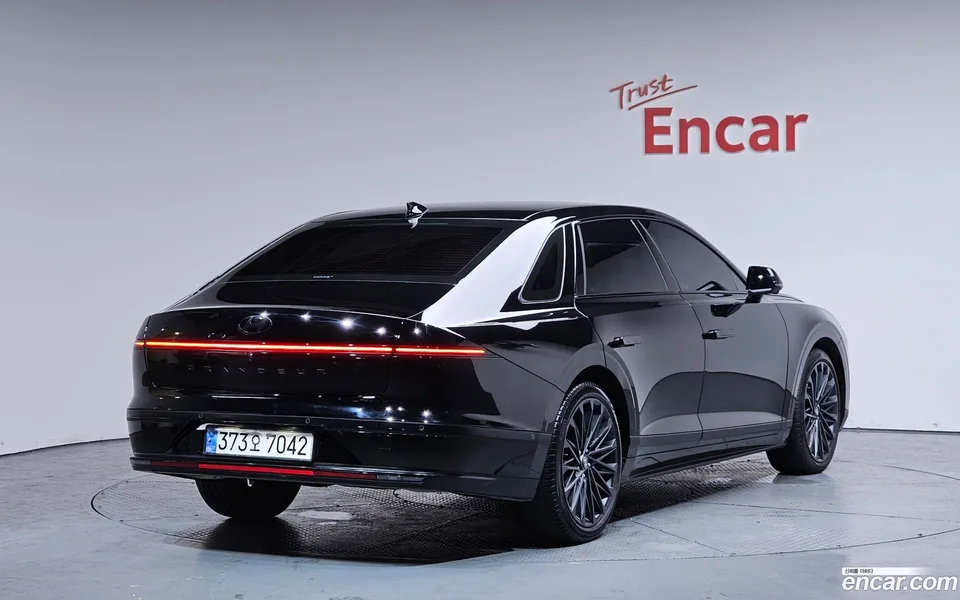 Hyundai Grandeur Hybrid 2024 — миниатюра 2