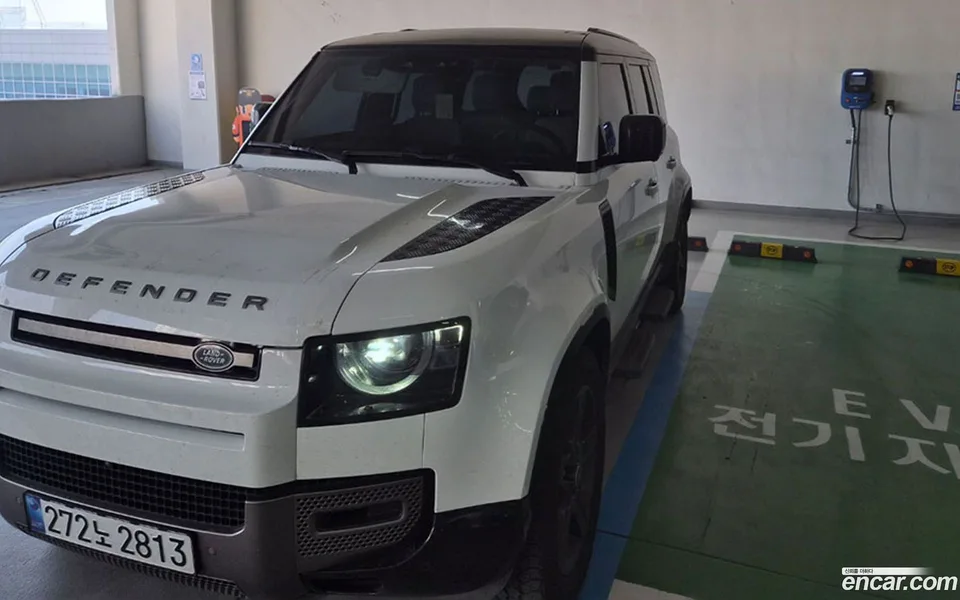 Land Rover Defender 110 D250 X- SE 2025 — миниатюра 2