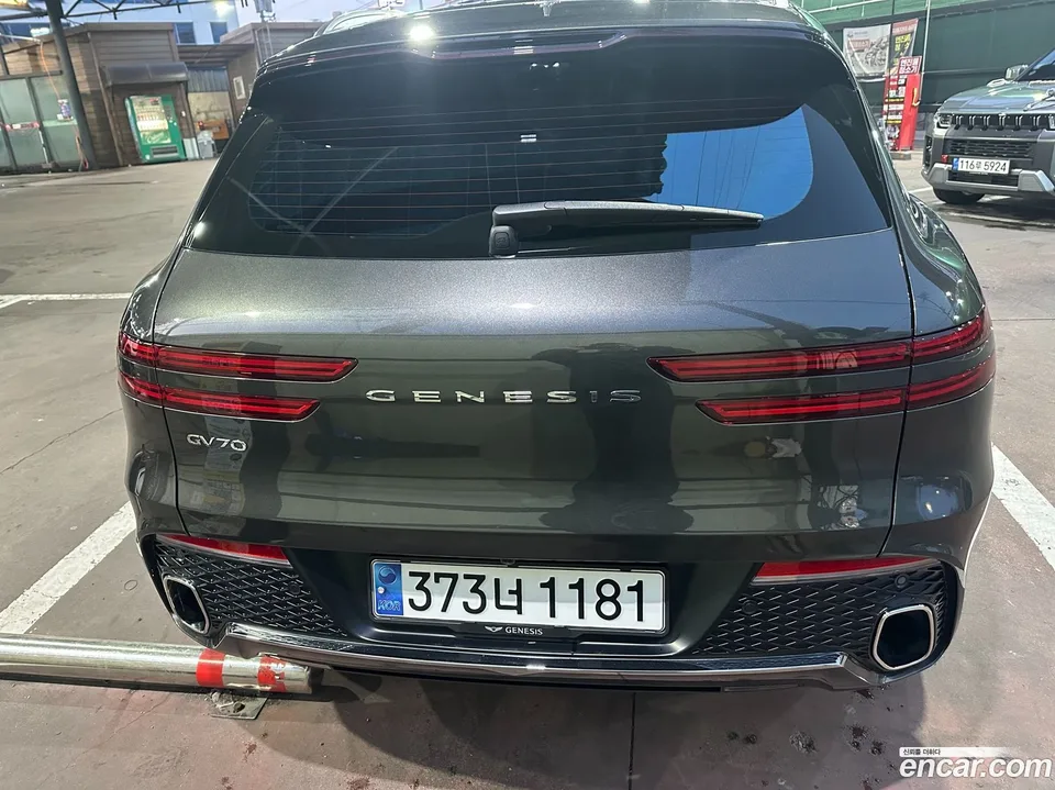 Genesis GV70 2.5T 2WD 2024 — миниатюра 3