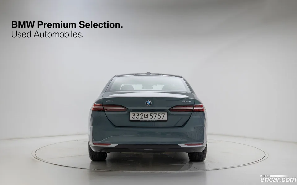 BMW 5 Series 530i xDrive 2025 — миниатюра 4