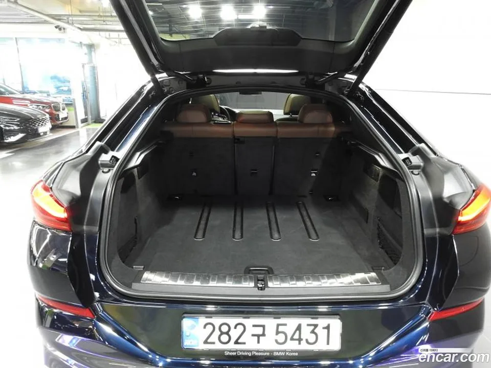 BMW X6 xDrive40i M 2022 — миниатюра 2