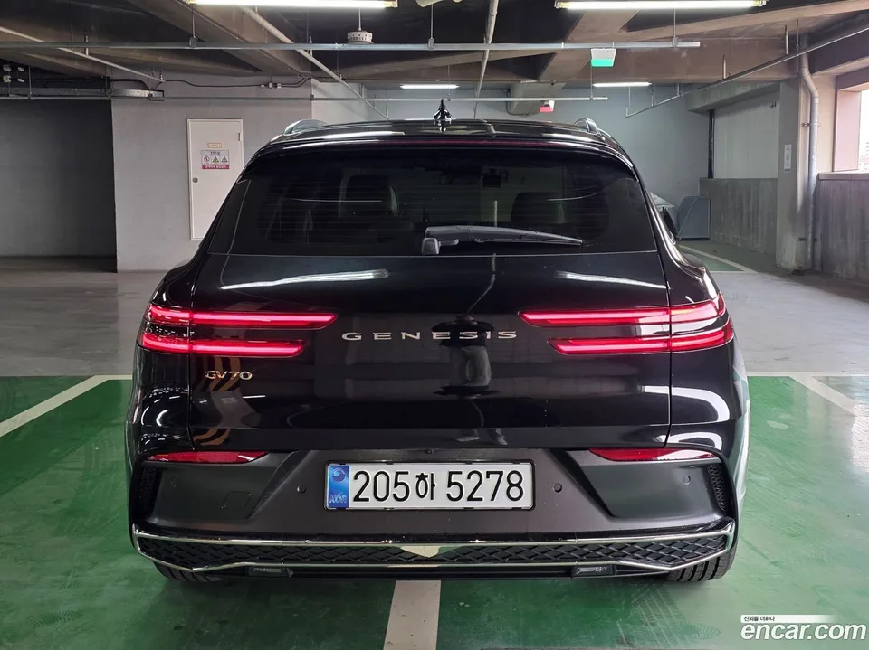 Genesis GV70 2.5T 2WD 2025 — миниатюра 4
