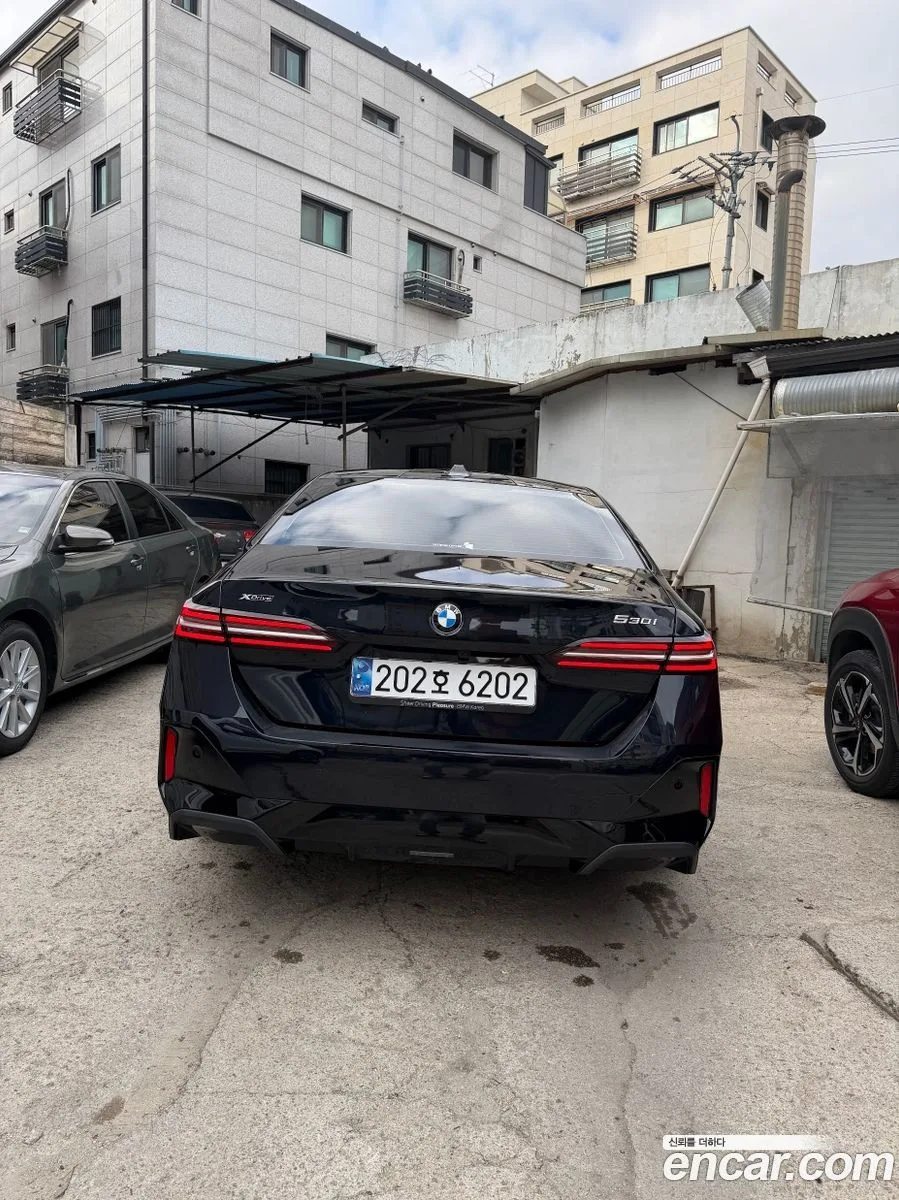 BMW 5 Series 530i xDrive M 2024 — миниатюра 4