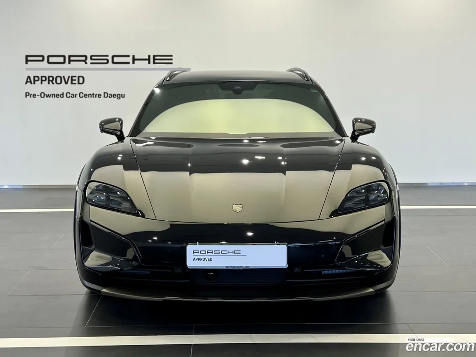 Porsche Taycan 2025 — миниатюра 2