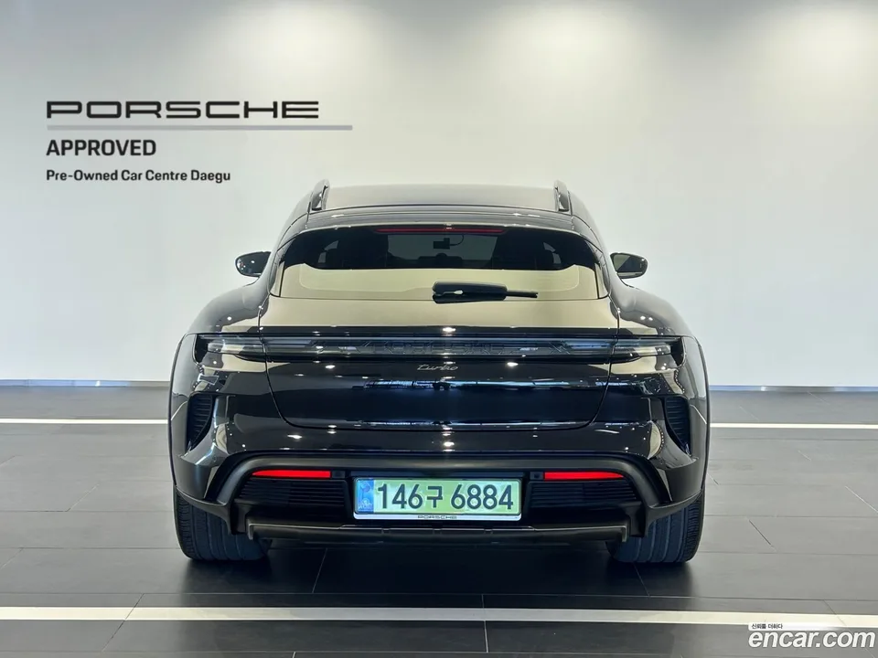 Porsche Taycan 2025 — миниатюра 5
