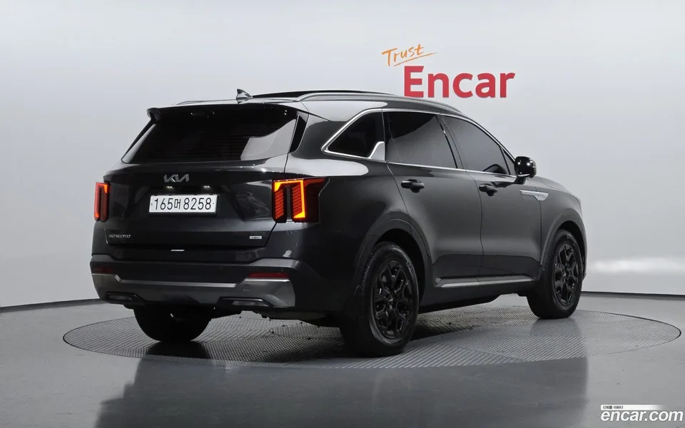 Kia Sorento HEV 1.6 2WD 2023 — миниатюра 2