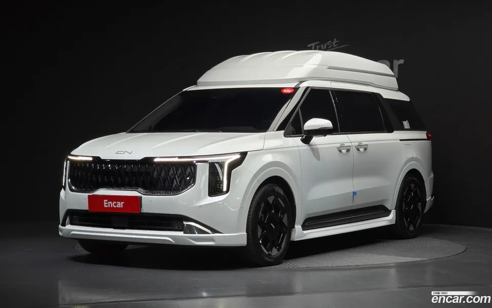 Kia Carnival 9 () 2024 — фото 1, купить с доставкой в Москву